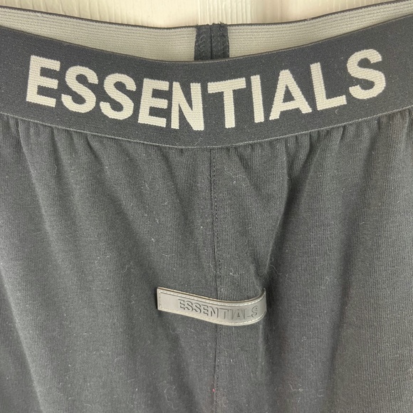 Men's Fear of God Essentials Sweatpants Black XS - Picture 2 of 6